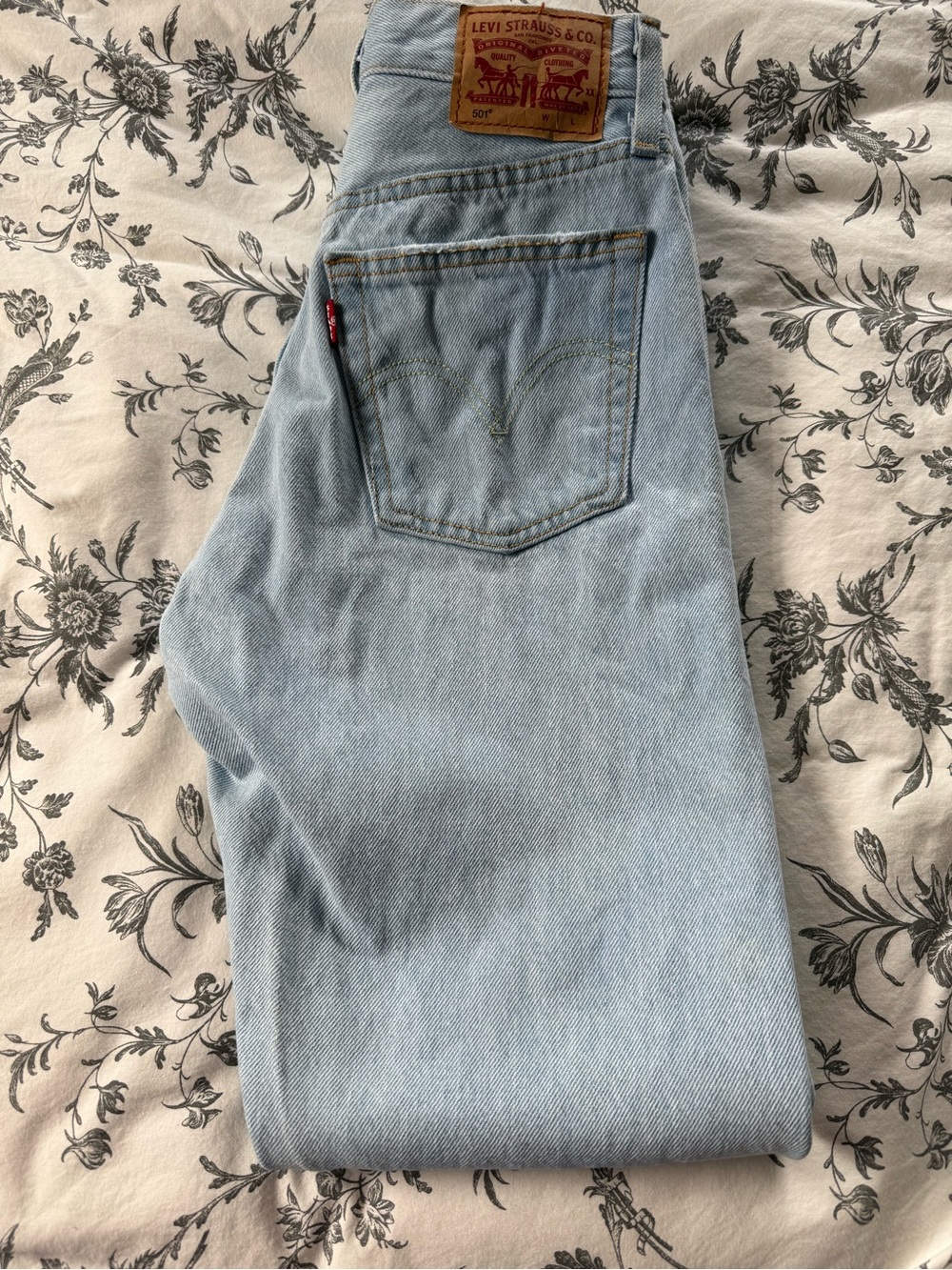🩵 Levi’s original high rise jeans light wash W23/L30